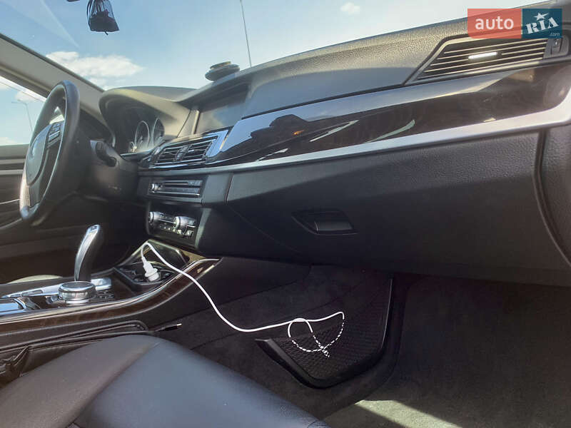 Седан BMW 5 Series 2013 в Днепре