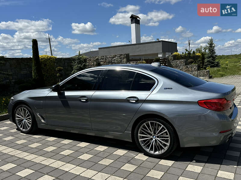 Седан BMW 5 Series 2017 в Стрые фото 27 Седан BMW 5 Series 2017 в Стрые