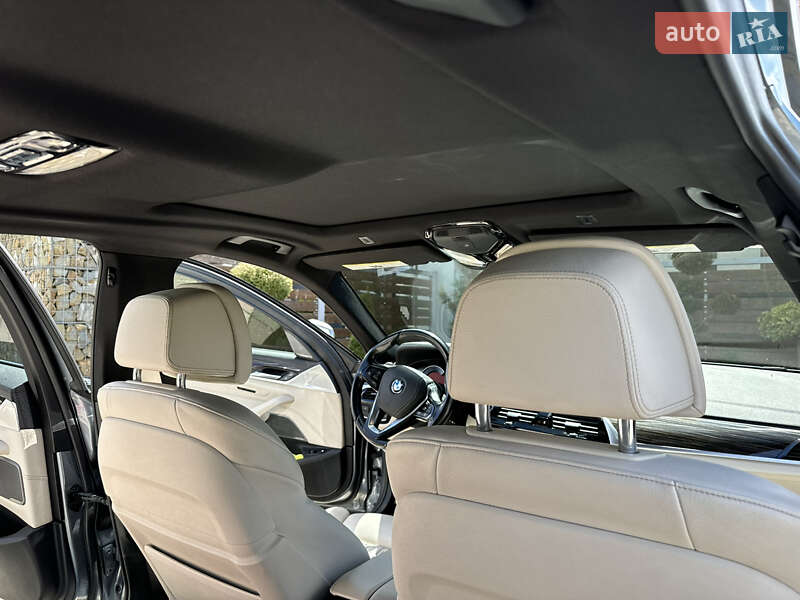 Седан BMW 5 Series 2017 в Стрые фото 40 Седан BMW 5 Series 2017 в Стрые