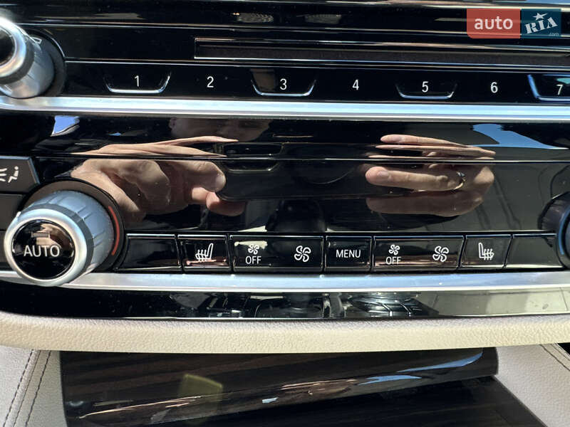 Седан BMW 5 Series 2017 в Стрые фото 57 Седан BMW 5 Series 2017 в Стрые