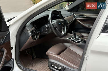 Седан BMW 5 Series 2018 в 