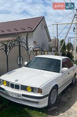Седан BMW 5 Series 1989 в Черновцах