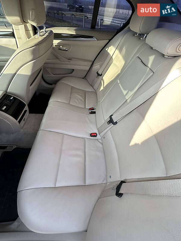 Седан BMW 5 Series 2010 в Києві фото 10 Седан BMW 5 Series 2010 в Києві