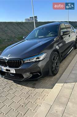 Седан BMW 5 Series 2017 в 