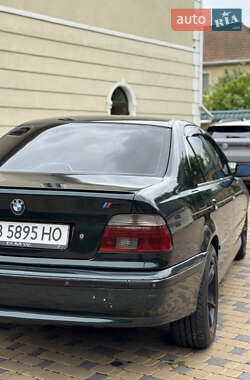 Седан BMW 5 Series 2000 в 