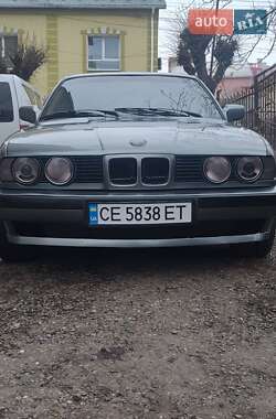 Седан BMW 5 Series 1989 в Чернівцях