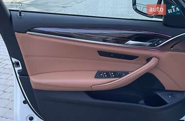 Седан BMW 5 Series 2020 в 
