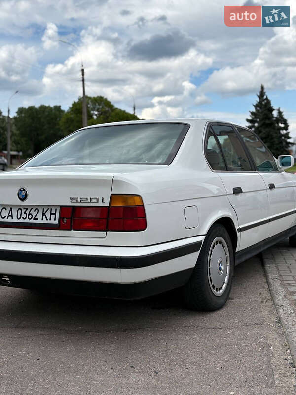 Седан BMW 5 Series 1990 в Черкассах