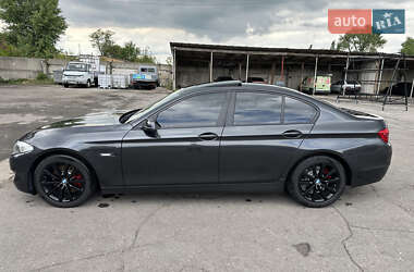Седан BMW 5 Series 2012 в 