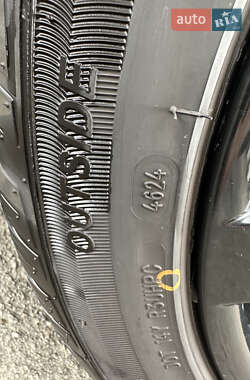 Седан BMW 5 Series 2012 в 