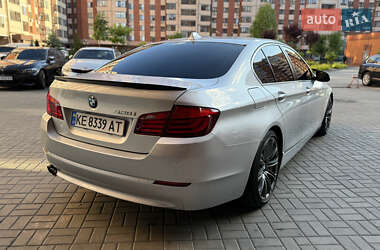 Седан BMW 5 Series 2012 в 