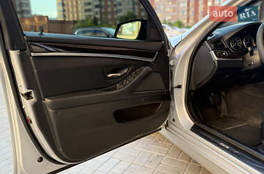 Седан BMW 5 Series 2012 в 