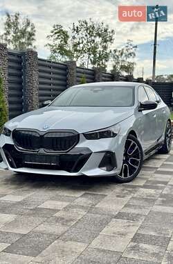Седан BMW 5 Series 2024 в 