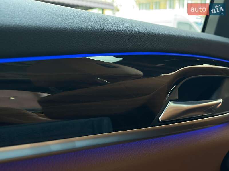 Универсал BMW 5 Series 2018 в Киеве