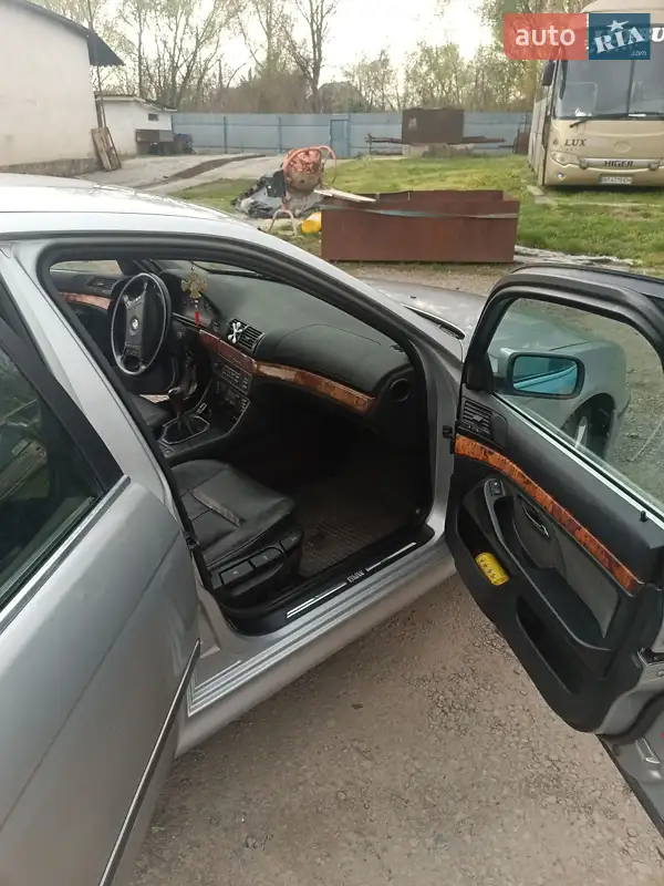 BMW 5 Series 1998