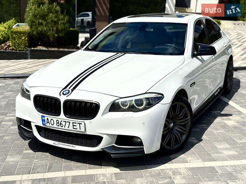 Седан BMW 5 Series 2012 в 