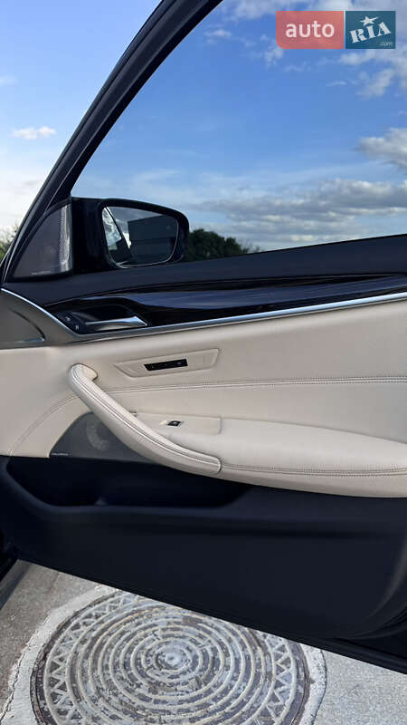 Седан BMW 5 Series 2018 в Киеве фото 25 Седан BMW 5 Series 2018 в Киеве