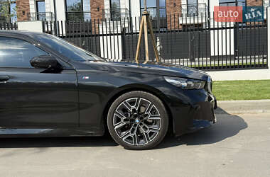 Седан BMW 5 Series 2024 в 
