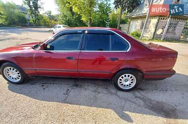 Седан BMW 5 Series 1991 в Чернівцях