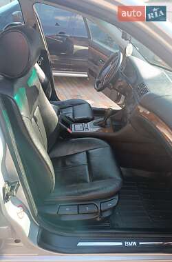 Седан BMW 5 Series 2001 в 