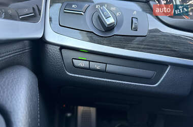 Седан BMW 5 Series 2012 в 