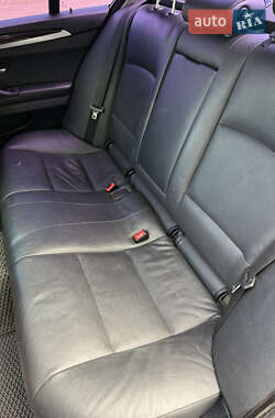 Седан BMW 5 Series 2013 в 