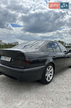 Седан BMW 5 Series 2002 в 