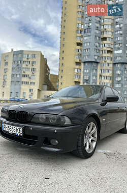 Седан BMW 5 Series 2002 в 