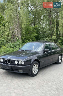 Седан BMW 5 Series 1993 в 