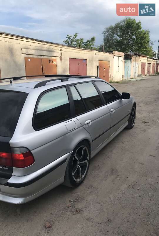 BMW 5 Series 1999