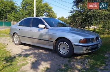 Седан BMW 5 Series 2000 в 