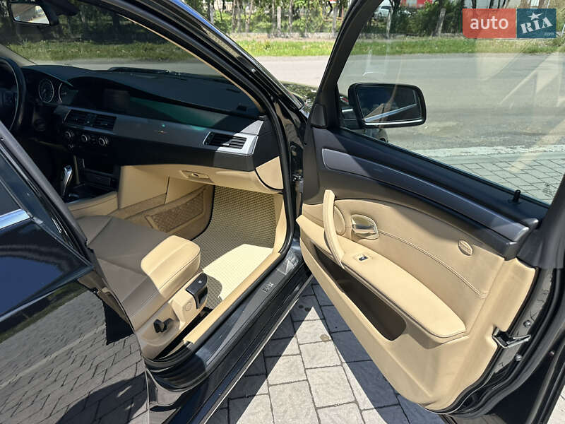 Седан BMW 5 Series 2009 в Ужгороде
