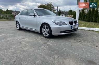 Седан BMW 5 Series 2009 в Остроге