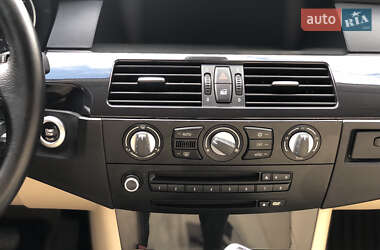 Седан BMW 5 Series 2008 в 