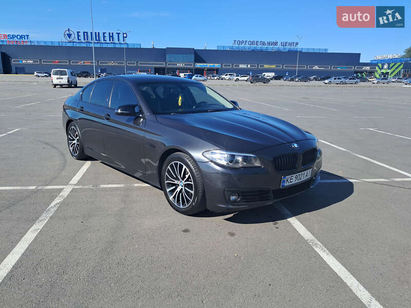 Седан BMW 5 Series 2013 в Днепре