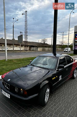 Седан BMW 5 Series 1990 в Одессе