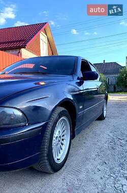 Седан BMW 5 Series 1997 в Днепре