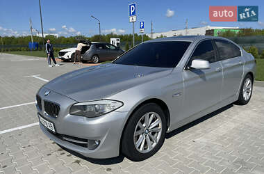 Седан BMW 5 Series 2011 в 
