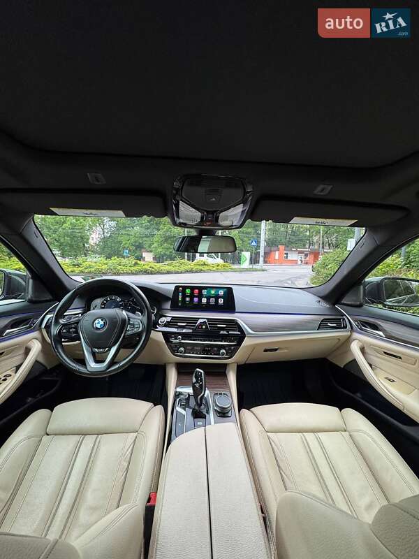 Седан BMW 5 Series 2018 в Хмельницком