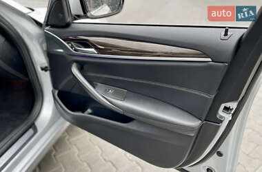 Седан BMW 5 Series 2018 в 