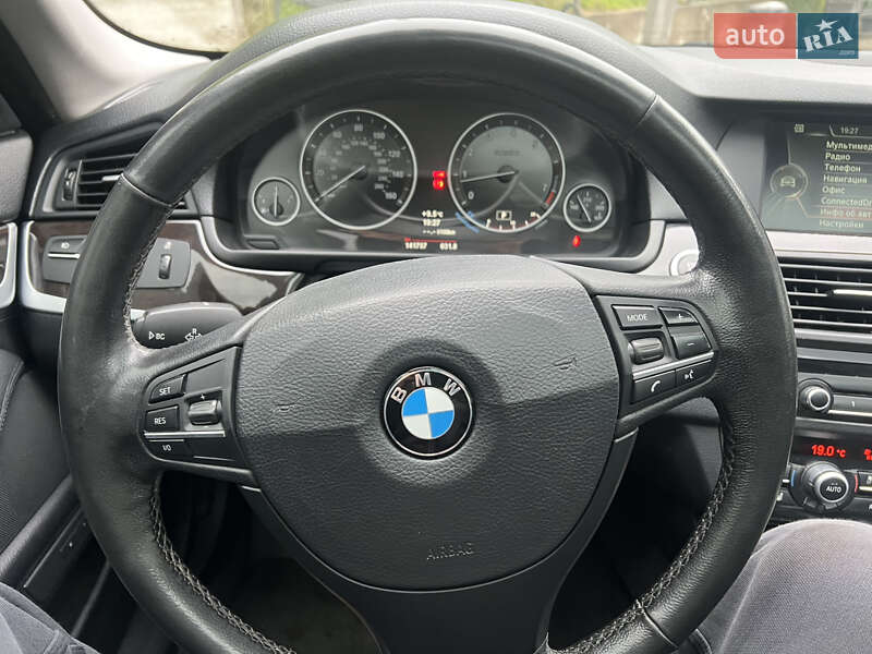 Седан BMW 5 Series 2012 в Львові