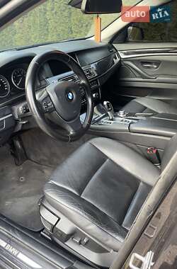 Седан BMW 5 Series 2012 в 