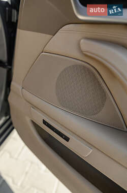 Седан BMW 5 Series 2013 в 