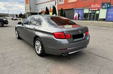 Седан BMW 5 Series 2011 в 