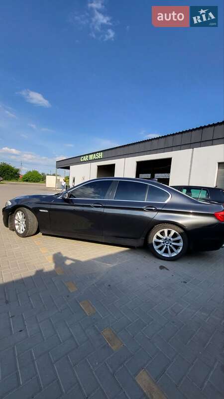 Седан BMW 5 Series 2010 в Харькове