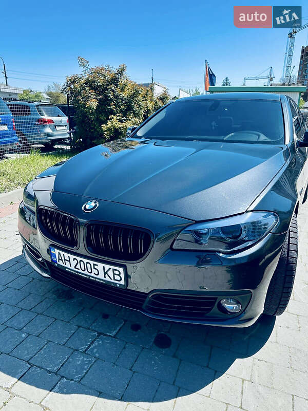 Седан BMW 5 Series 2011 в 