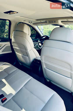 Седан BMW 5 Series 2011 в 