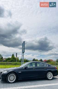 Седан BMW 5 Series 2012 в 