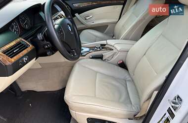 Седан BMW 5 Series 2009 в 