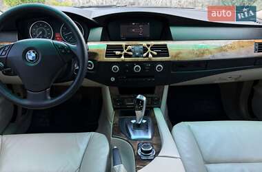 Седан BMW 5 Series 2009 в 